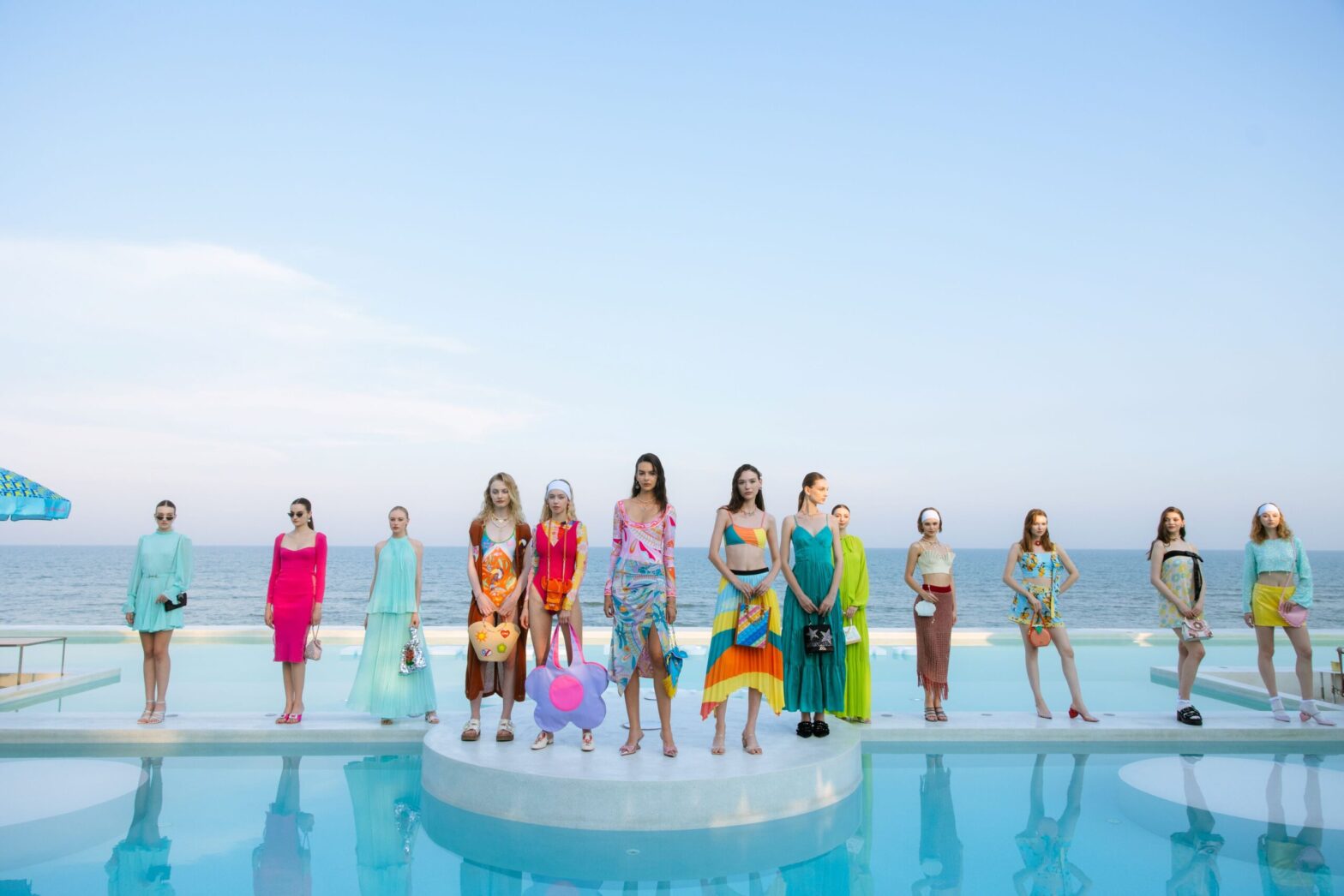 เหล่าเซเลปและอินฟูเอนเซอร์ อวดความสวยสดใสในงาน lyn around Beachside Blast เปิดตัว lyn around Spring 2024 Collection: Beach Destination