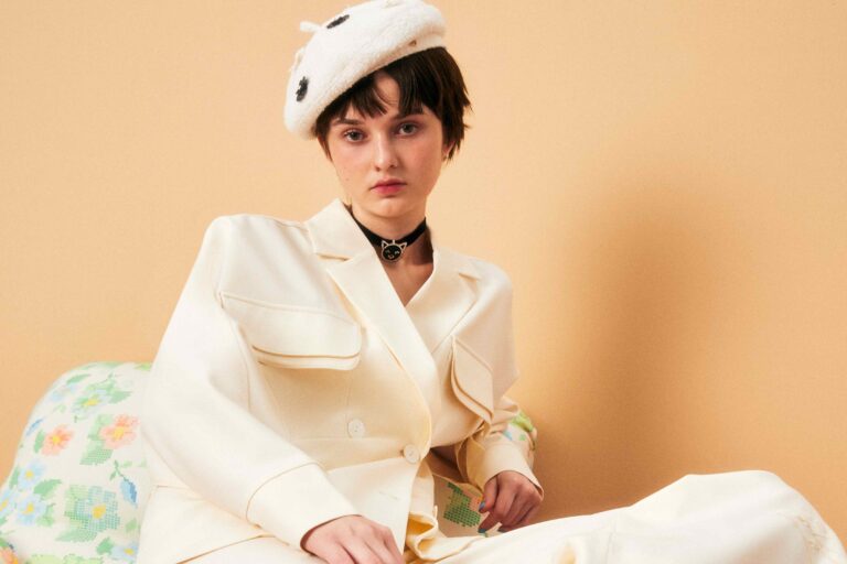 003-lyn-around-Pre-Fall-2025-Wildflower-Rapture